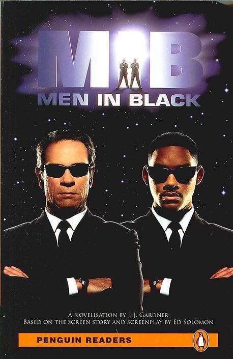 Pearson English Readers Level 2 - Men in Black (Book) (Level 2) by J. J ...